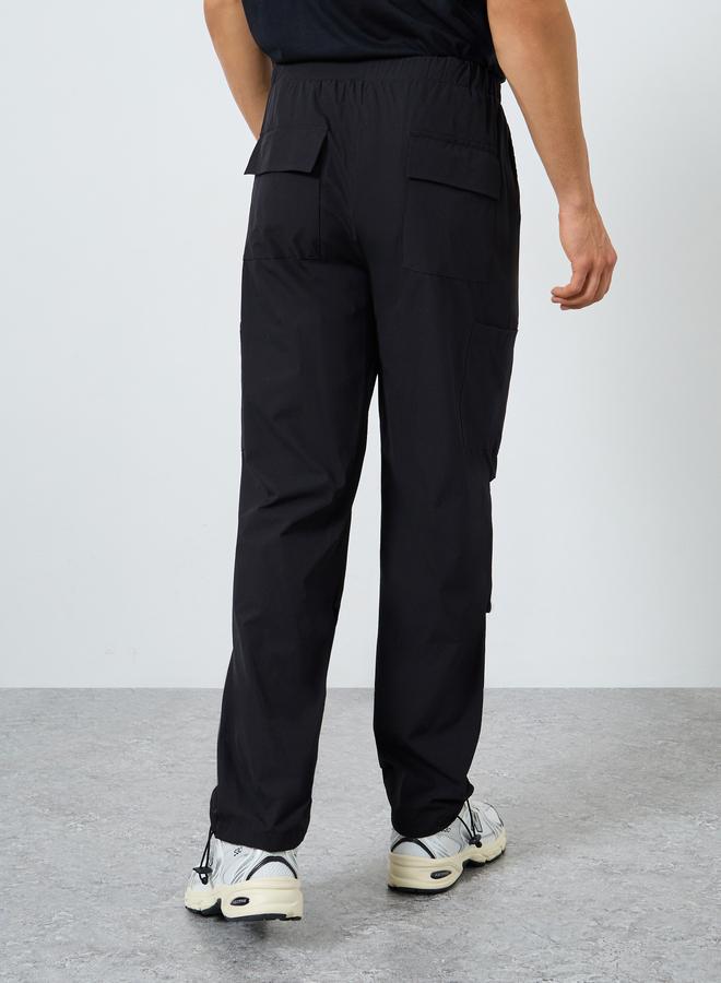 ستايلي بنطلون كارجو رجالي بقصة مريحة بتصميم ستريت وير - Image 5